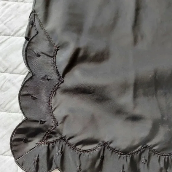 Vintage Black Barbizon Candie Tafredda Scalloped Edges Sexy Unique‎ Slip Dress